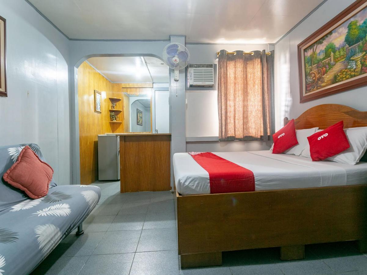 OYO 722 Slouch Hat Inn Manila Exterior foto