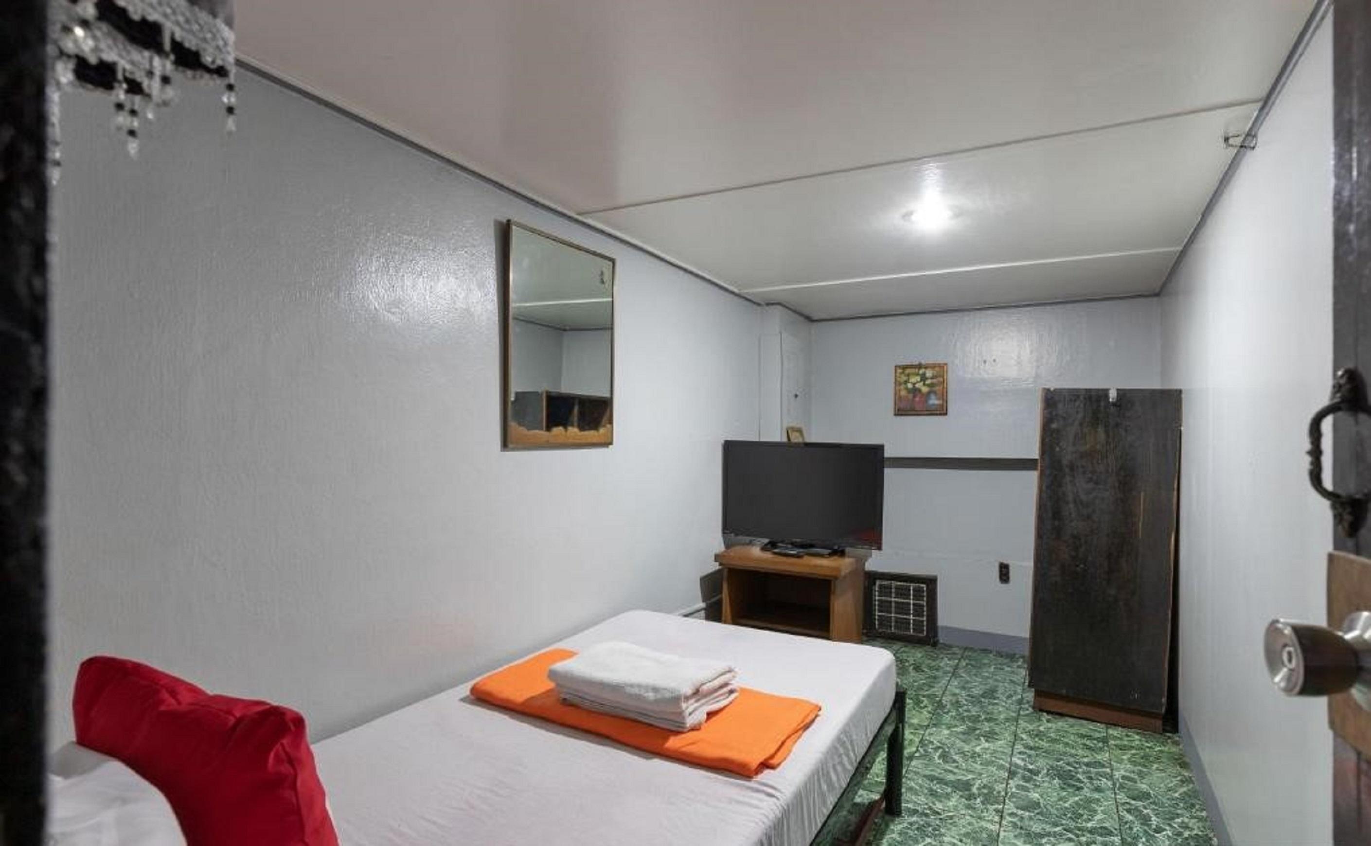 OYO 722 Slouch Hat Inn Manila Exterior foto